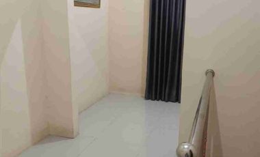 Rumah 2 Lantai 3 Kamar di Cipocok Jaya Dekat KP3B