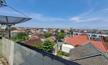 DIJUAL RUMAH MURAH 4 LANTAI DEKAT STASIUN PURWOSARI SOLO