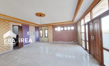 DIJUAL RUMAH MURAH 4 LANTAI DEKAT STASIUN PURWOSARI SOLO