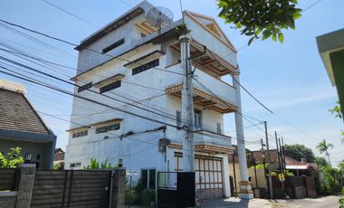 DIJUAL RUMAH MURAH 4 LANTAI DEKAT STASIUN PURWOSARI SOLO