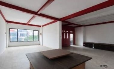 Ruko Premium 3 Lantai Disewakan, di Padangsambian, Denpasar Area