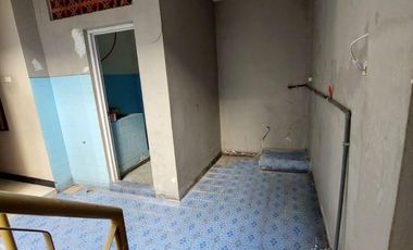 Rumah Strategis di Dharmahusada Indah – Dijual & Disewa