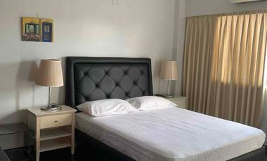 For Lease: Fully Furnished Penthouse 2BR unit with parking in Vimana Residences!