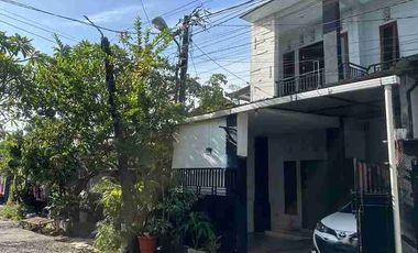 Jual Rumah 2lt Masih Terawat Lokasi Jl Malboro teuku umar Barat Tidak Banjir area Strategis