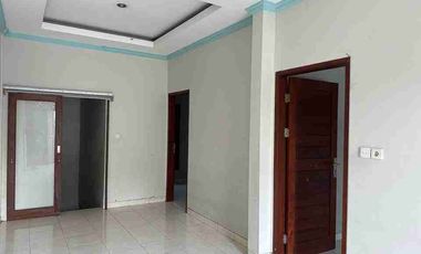 Jual Rumah 2lt Masih Terawat Lokasi Jl Malboro teuku umar Barat Tidak Banjir area Strategis