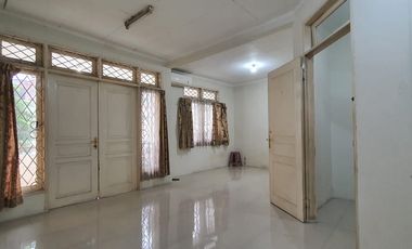 DISEWAKAN RUMAH 2 LANTAI 6 X 15 TAMAN PALEM LESTARI CENGKARENG JAKARTA BARAT