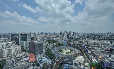 💖 Rare Beautifully Decorated Unit at a Great Price - Ideo Q Victory near BTS Victory Monument ✨