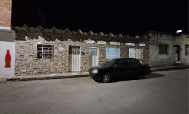 Se vende casa Mesitas del colegio – 213 mts2