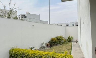Casa con 150 m² Superficie de Terreno, 3 Recámaras en Renta en Privalia Cumbres
