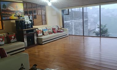 CASA EN VENTA CENTRO HISTORICO QUITO