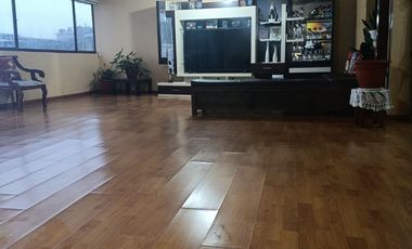 CASA EN VENTA CENTRO HISTORICO QUITO
