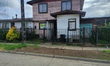 Se vende amplia casa con gran terreno ubicada en Valdivia