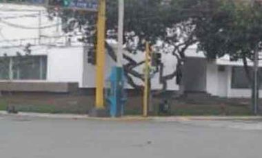 venta de terreno en Javier Prado Oeste cruce con Av Las Flores