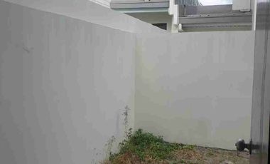 LOFT TYPE INNER UNIT / TOWNHOUSE - HOUSE & LOT READY FOR OCCUPANCY