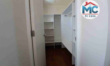 Corredora de Propiedades vende casa en Condominio don Arturo, Calama.