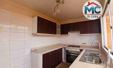 Corredora de Propiedades vende casa en Condominio don Arturo, Calama.