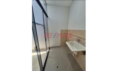 Alquilo Lindo Departamento En 1Er Piso En Urb Los Médanos Del Chipe La Providencia A Una Cuadra De La Vía Educativa//ID: 1174371