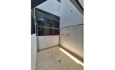 Alquilo Lindo Departamento En 1Er Piso En Urb Los Médanos Del Chipe La Providencia A Una Cuadra De La Vía Educativa//ID: 1174371