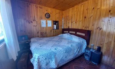 Gran oportunidad de inversión en Chimbarongo: casa con cancha de baby fútbol y excelente ubicación.