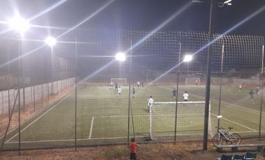 Gran oportunidad de inversión en Chimbarongo: casa con cancha de baby fútbol y excelente ubicación.