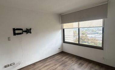 Departamento 1D/1B en venta a pasos del Metro Ñuble – Incluye estacionamiento y bodega