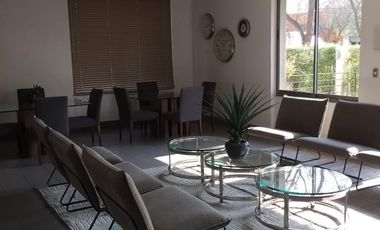 Departamento 1D/1B en venta a pasos del Metro Ñuble – Incluye estacionamiento y bodega