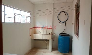 Alquilo Departamento En 3Er Piso En Urb La Alborada Av Sánchez Cerro//ID: 1174376