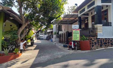JUAL CEPAT RUMAH GRAFIKA BANYUMANIK SEMARANG. PERUMAHAN CLUSTER DI BANYUMANIK, BEBAS BANJIR