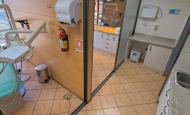 Arrienda Hoy y Comienza Mañana: Moderna Consulta Dental Full Equipada en Calle Matta Edificio Miscanti