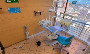Arrienda Hoy y Comienza Mañana: Moderna Consulta Dental Full Equipada en Calle Matta Edificio Miscanti