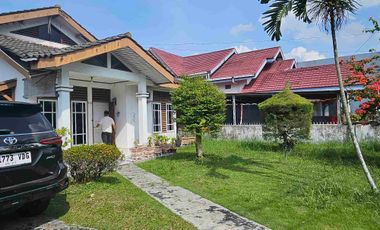 Rumah di Kawasan komplek DPRD Riau.
