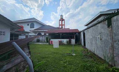 Rumah di Kawasan komplek DPRD Riau.