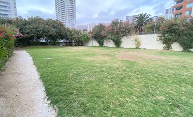 SE ARRIENDA DEPTO AMOBLADO EN EDIFICIO ARAUCARIA.