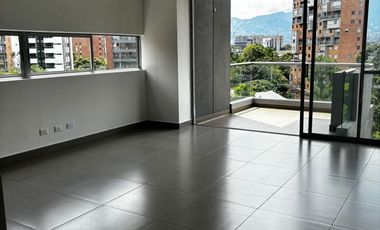 Renta HERMOSO Apartamento vacío Poblado