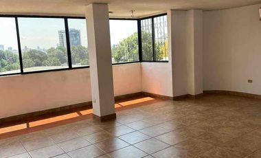 Casa en Alquiler en Lomas de Urdesa