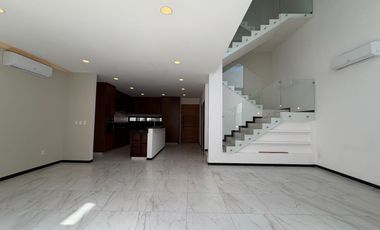 Casa en renta sin amueblar río residencial, Cancún q. roo