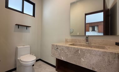 Casa en renta sin amueblar río residencial, Cancún q. roo