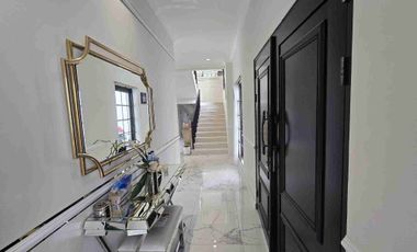 Rumah design American modern house dengan lebar muka 16m dan luas tanah 510 m dengan KT 6 dan 6 KM