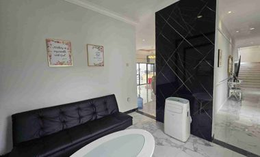 Rumah design American modern house dengan lebar muka 16m dan luas tanah 510 m dengan KT 6 dan 6 KM