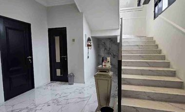 Rumah design American modern house dengan lebar muka 16m dan luas tanah 510 m dengan KT 6 dan 6 KM