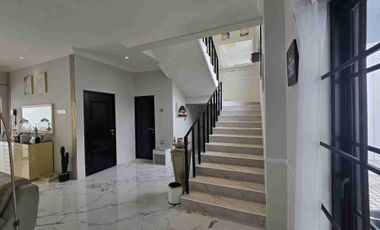 Rumah design American modern house dengan lebar muka 16m dan luas tanah 510 m dengan KT 6 dan 6 KM