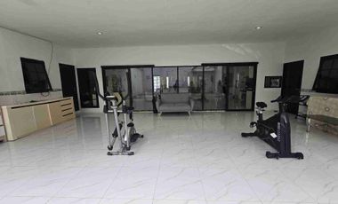 Rumah design American modern house dengan lebar muka 16m dan luas tanah 510 m dengan KT 6 dan 6 KM