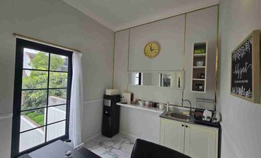 Rumah design American modern house dengan lebar muka 16m dan luas tanah 510 m dengan KT 6 dan 6 KM