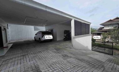 Rumah design American modern house dengan lebar muka 16m dan luas tanah 510 m dengan KT 6 dan 6 KM