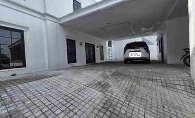 Rumah design American modern house dengan lebar muka 16m dan luas tanah 510 m dengan KT 6 dan 6 KM