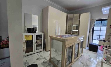 Rumah design American modern house dengan lebar muka 16m dan luas tanah 510 m dengan KT 6 dan 6 KM