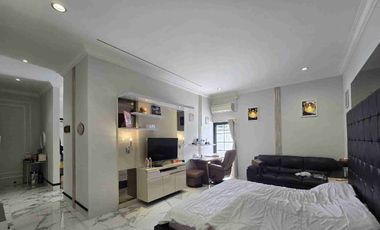 Rumah design American modern house dengan lebar muka 16m dan luas tanah 510 m dengan KT 6 dan 6 KM