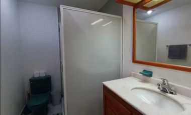 PRECIOSA CASA DE DOS NIVELES, CON UNA  EXCELENTE UBICACIÓN.