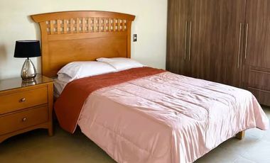 PRECIOSA CASA DE DOS NIVELES, CON UNA  EXCELENTE UBICACIÓN.