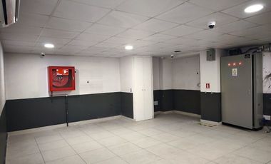 LOCAL COMERCIAL LOS LEONES CON BILBAO, PROVIDENCIA, 149 M2. OPCIONAL 2 ESTACIONAMIENTOS